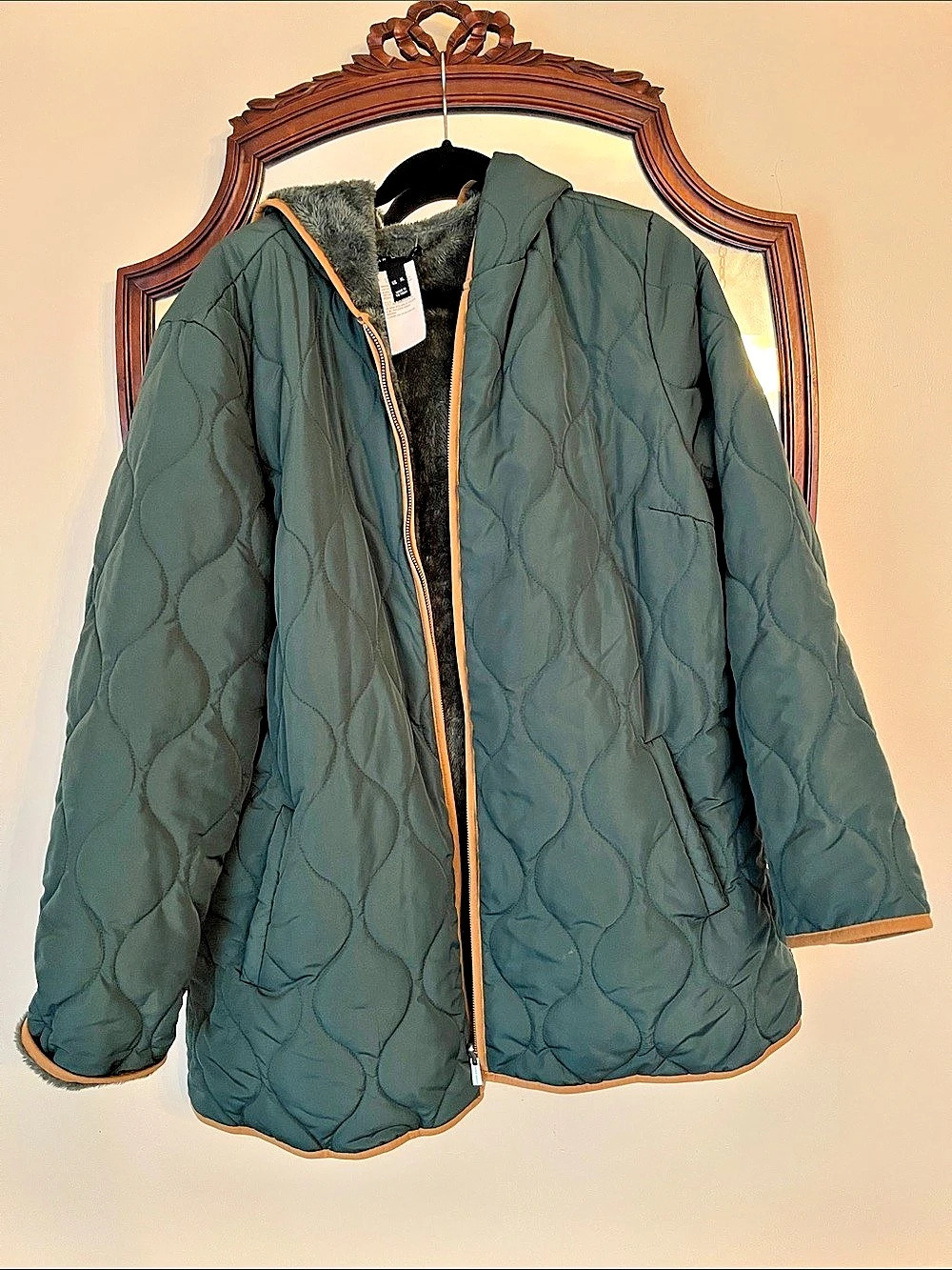 Susan Graver Quilted Hooded Jacket in Green & Orange Size XL